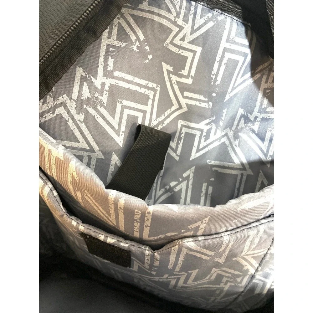 OGIO Versiti Backpack‎ White Black Laptop Sleeve School Travel Commuter Bag
